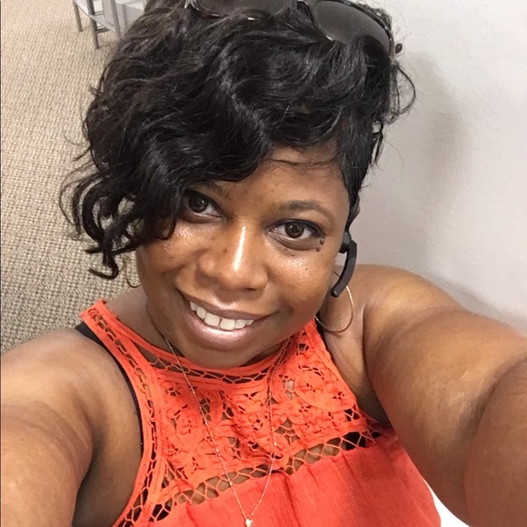 Meet your Posher, Shuron - Picture 1 of 1